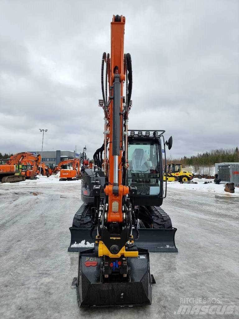 Hitachi ZX 85 US-6 Midi rýpadla 7t - 12t
