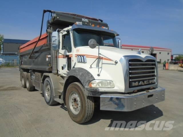Mack GU813 Sklápěče