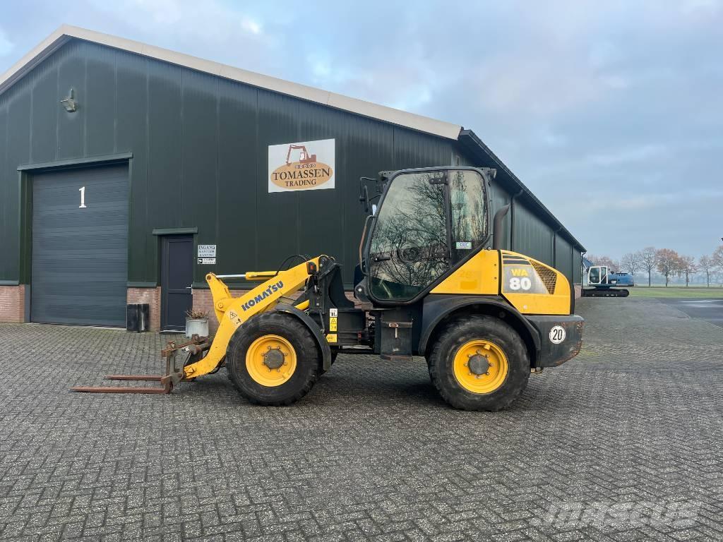 Komatsu WA 80-5 Kolové nakladače