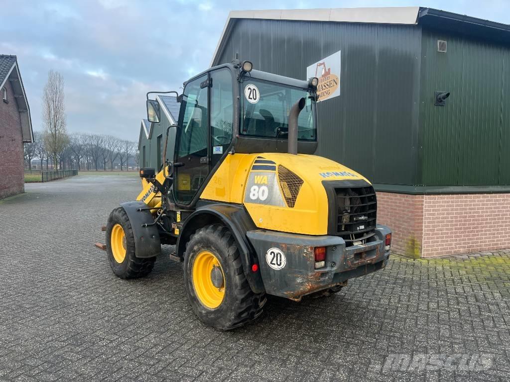 Komatsu WA 80-5 Kolové nakladače