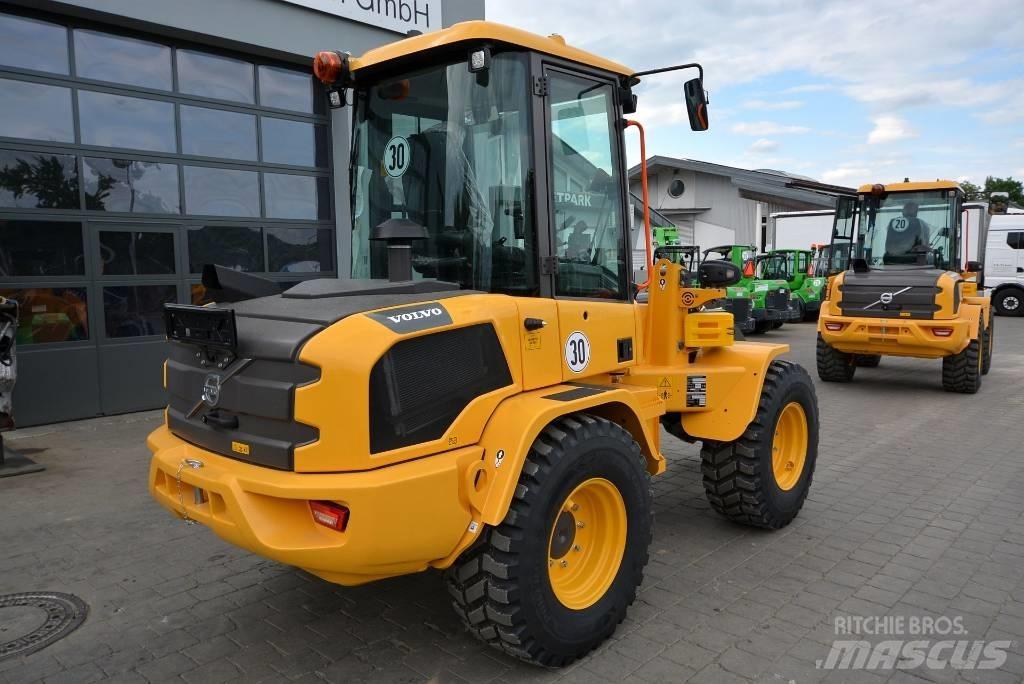 Volvo L 35 HS Kolové nakladače