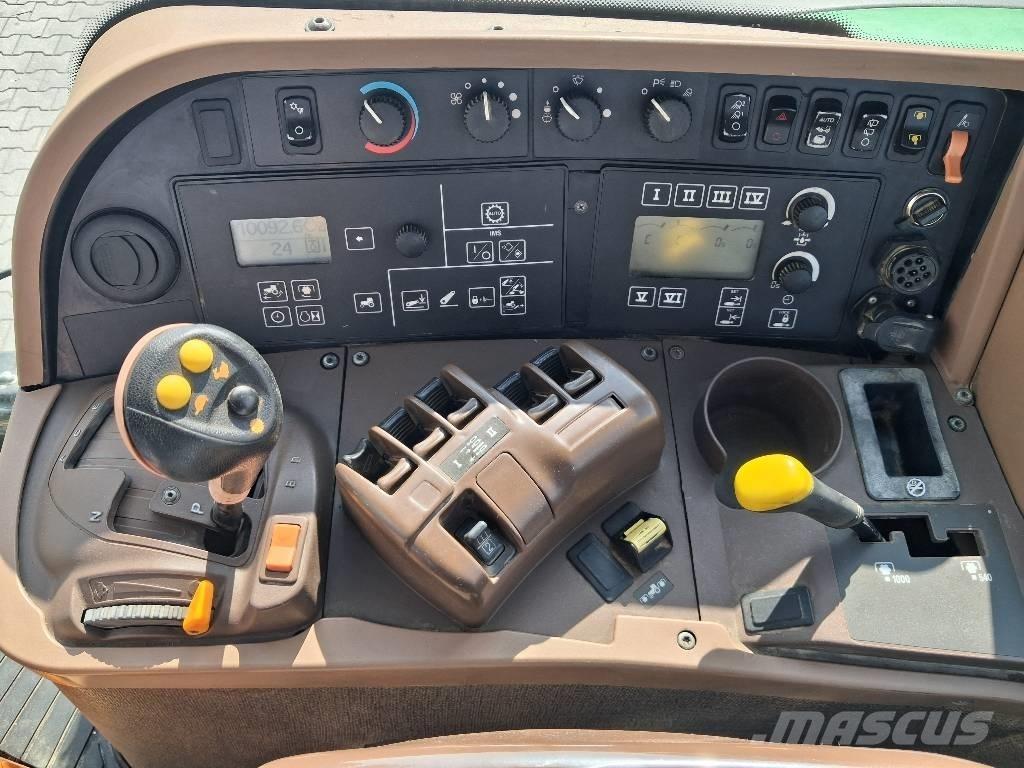 John Deere 7830 TLS Traktory