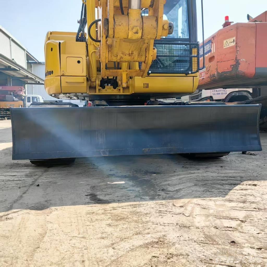 Komatsu PC 128 US Midi rýpadla 7t - 12t