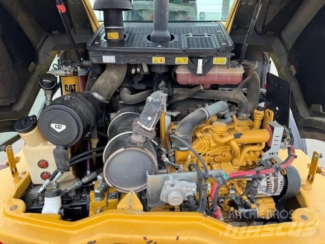 CAT 908 M Kolové nakladače