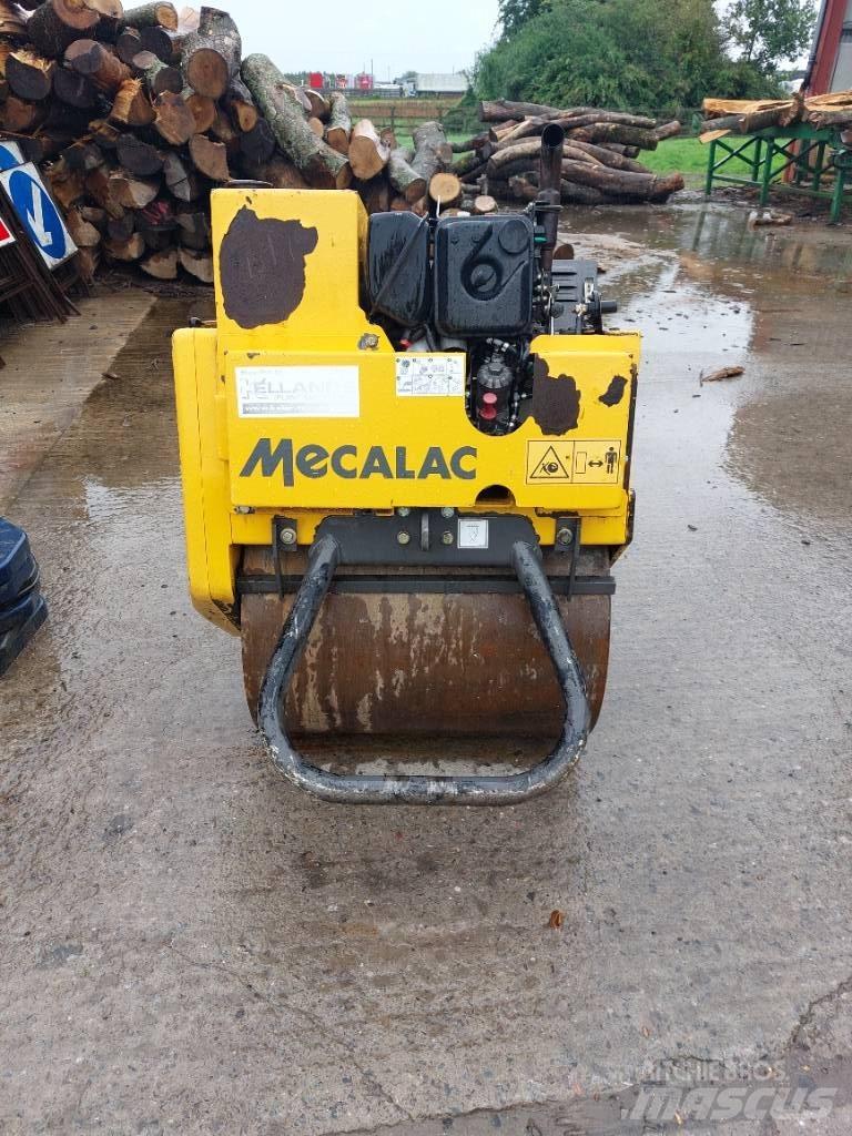 Mecalac MBR71 Tahačové válce