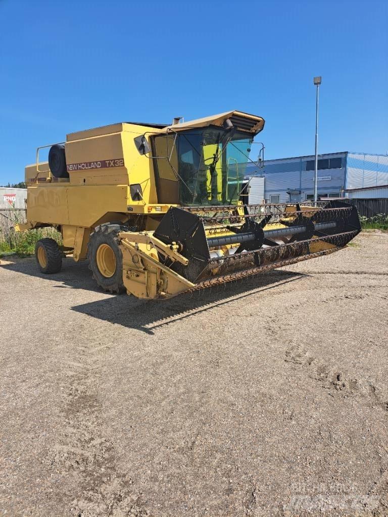 New Holland TX32 Sklízecí mlátičky