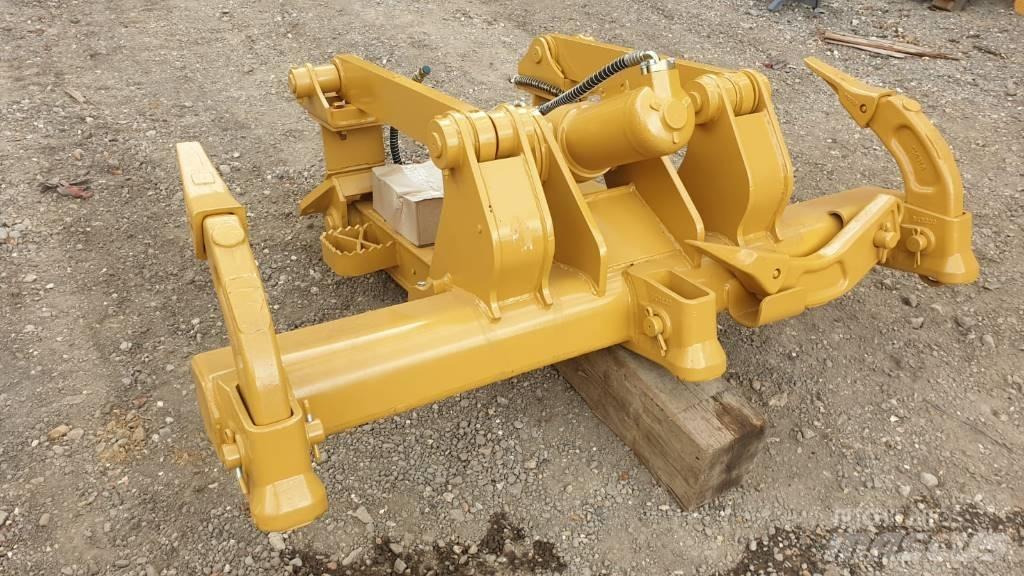 CAT Ripper Fits D6K Půdní rozrušovače