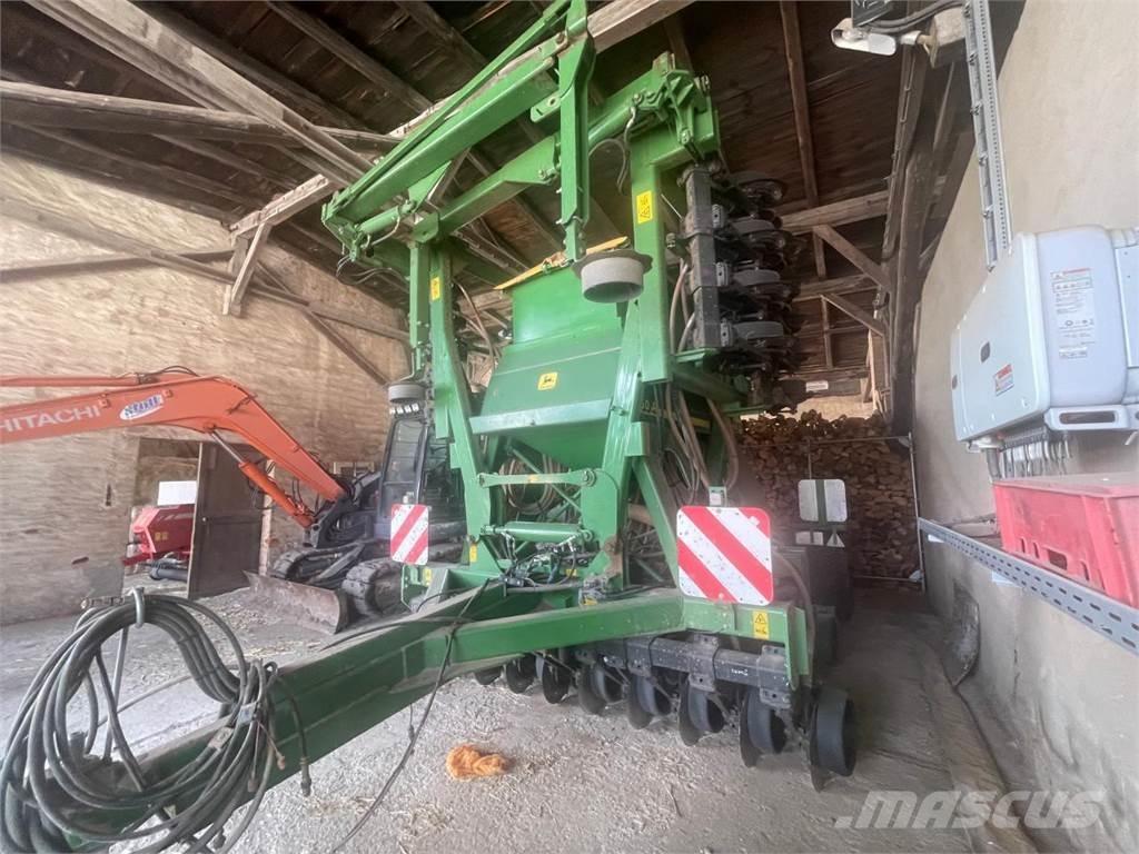 John Deere 750 A Mechanické secí stroje