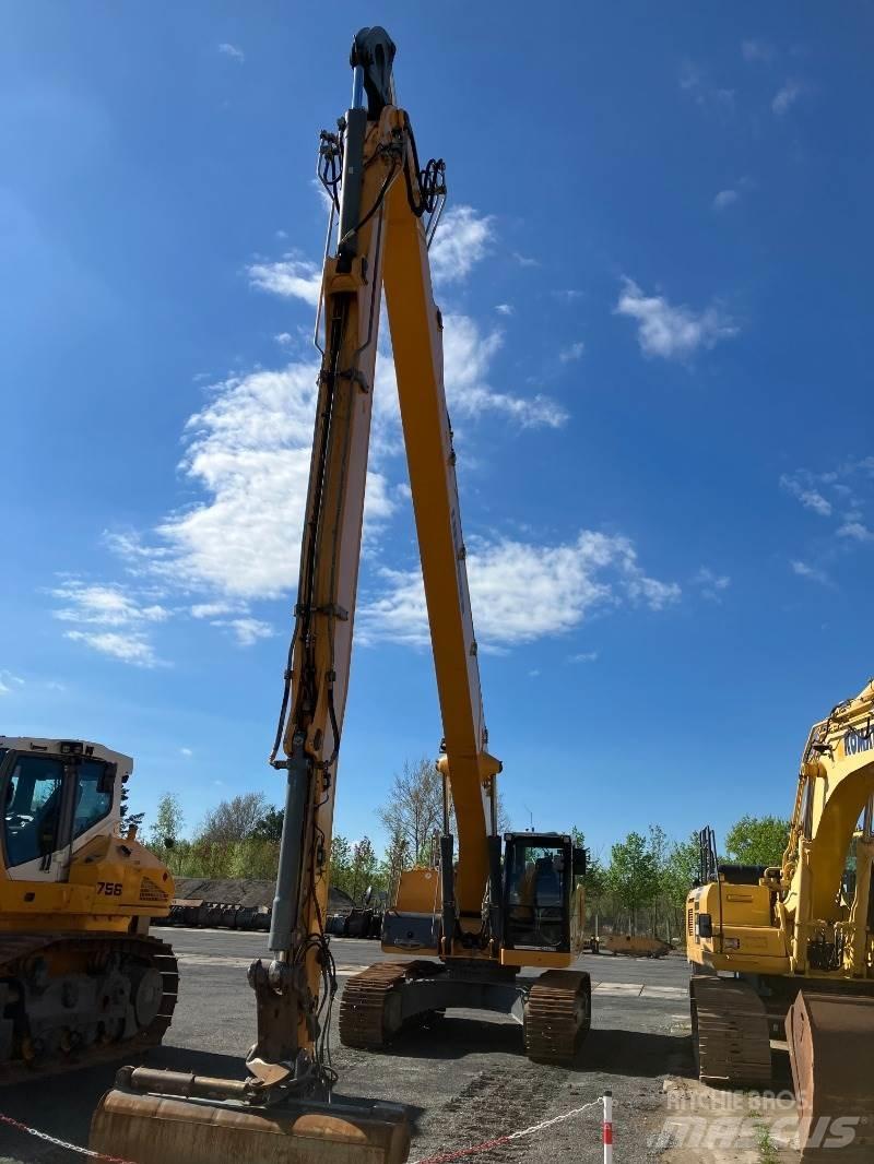 Liebherr R936 Pásová rýpadla