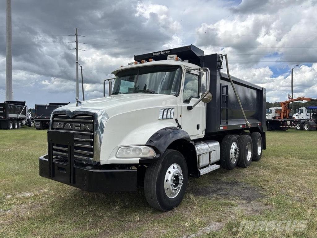 Mack GRANITE GU813 Sklápěče