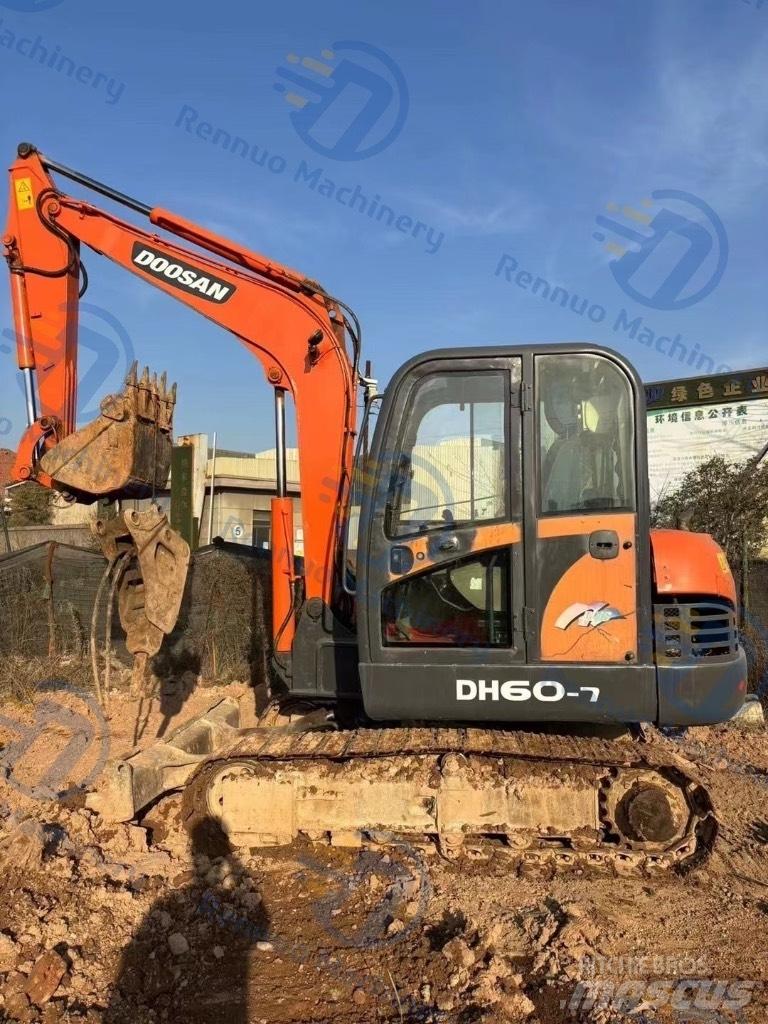 Doosan DH 60 Pásová rýpadla