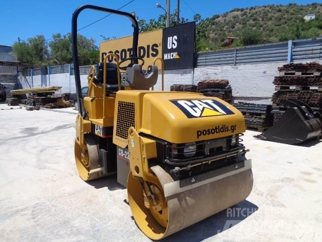 CAT CB224D Tandemové válce