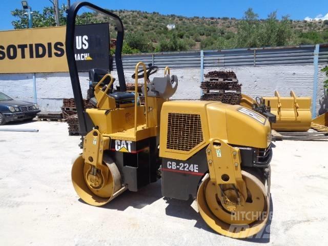 CAT CB224D Tandemové válce