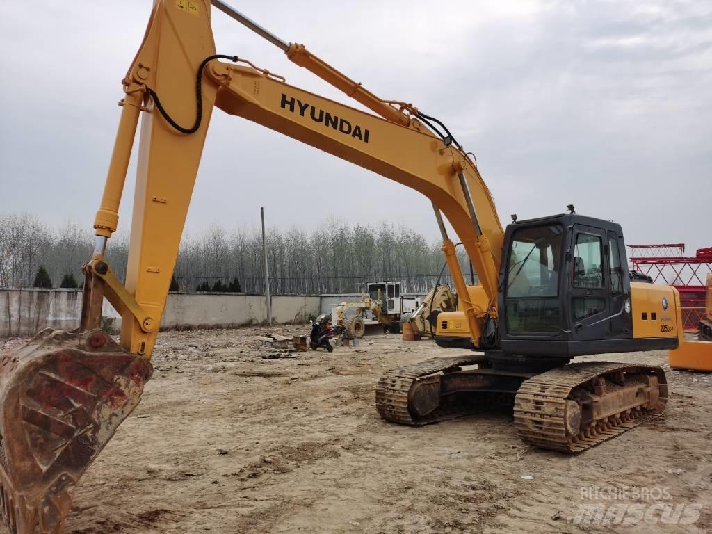 Hyundai R225LC-7 Pásová rýpadla