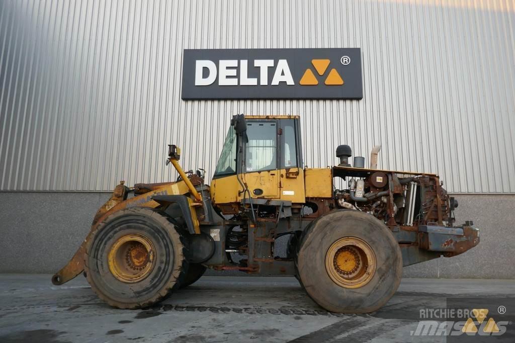 Komatsu WA470-6 Kolové nakladače