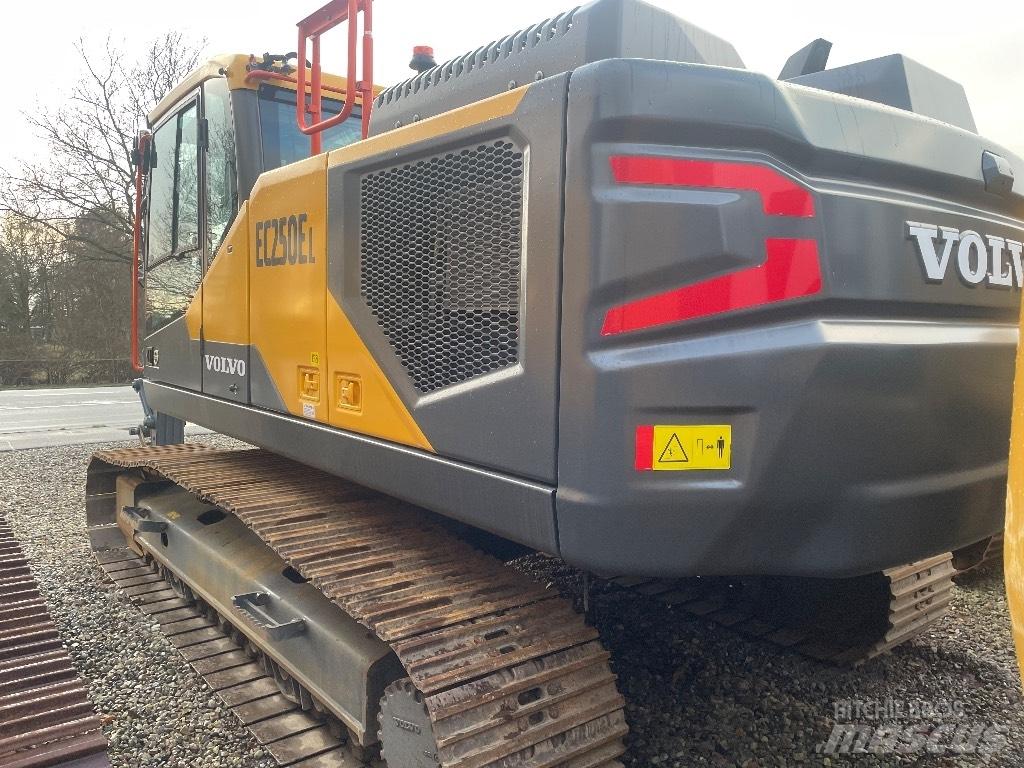 Volvo EC250EL Pásová rýpadla