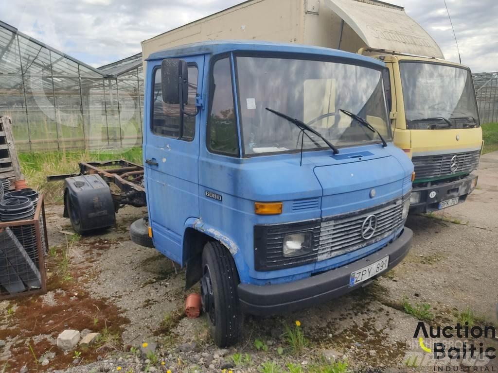 Mercedes-Benz 608 Nákladní vozidlo bez nástavby