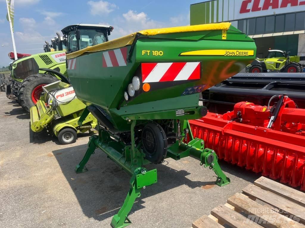 John Deere FT 180 Rozmetadlo minerálních hnojiv