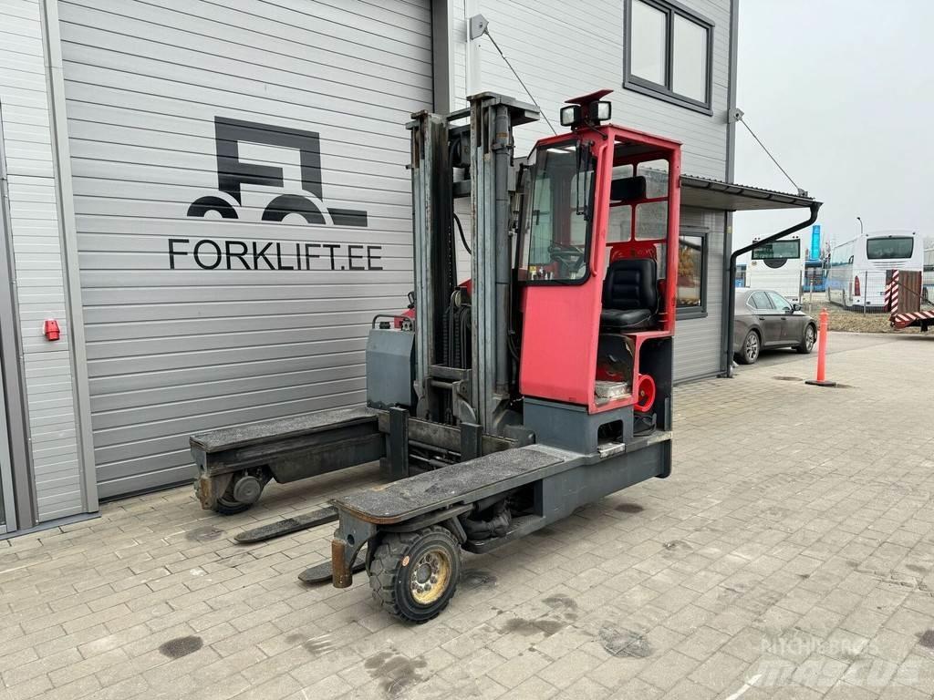 Combilift 4000 Vysokozdvižný vozík s bočním ložením