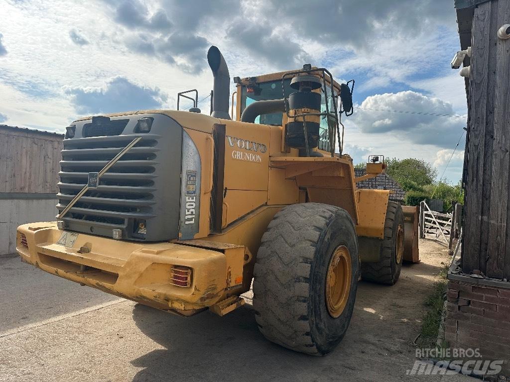 Volvo L 150 E Kolové nakladače