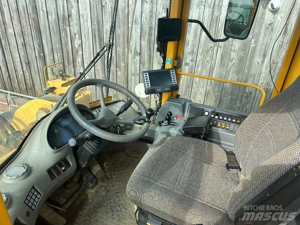 Volvo L 150 E Kolové nakladače
