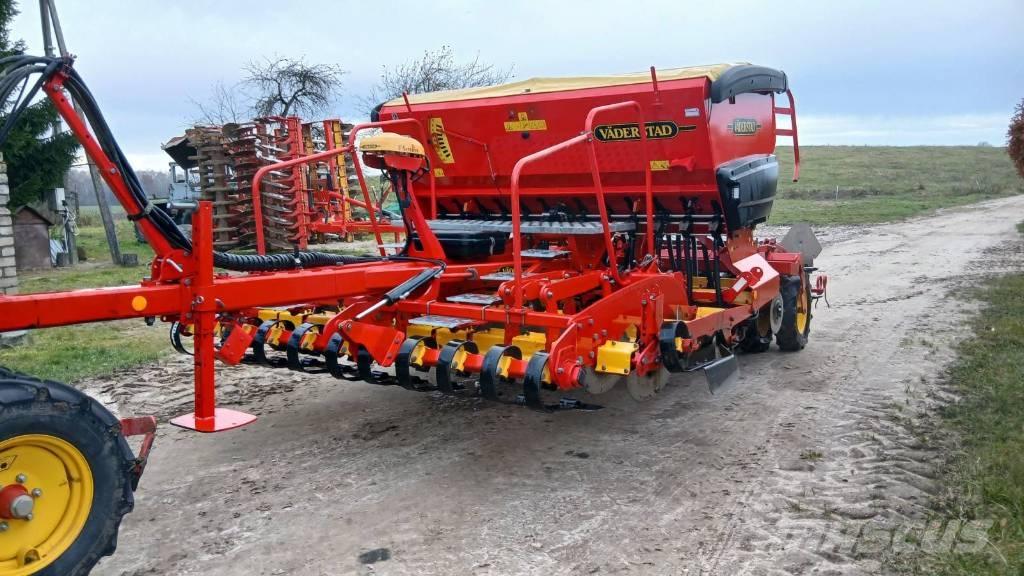 Väderstad Rapid300C Mechanické secí stroje