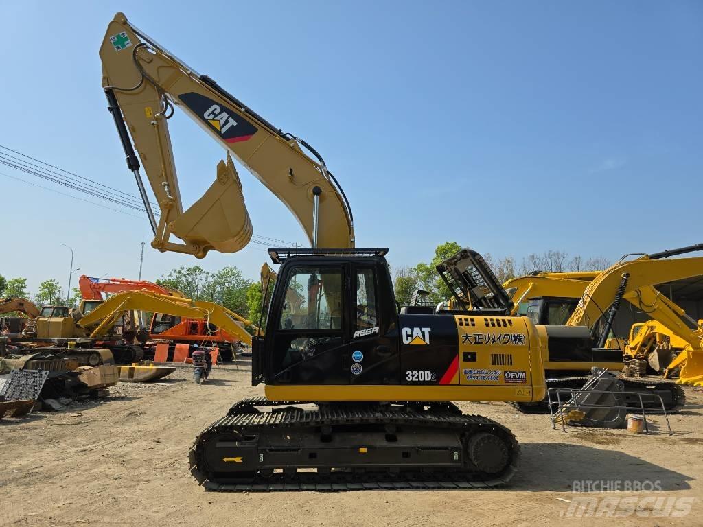 CAT 320D2 Pásová rýpadla