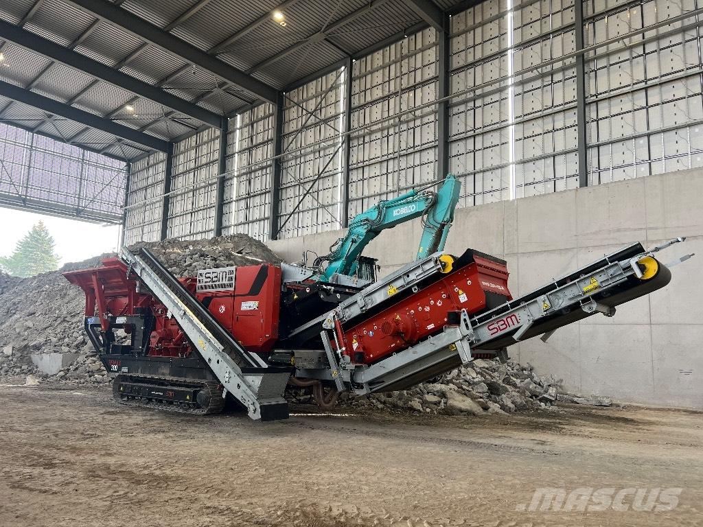 SBM Remax 300 Mobilní drtiče