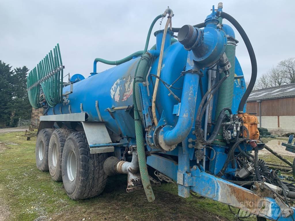 Domes OXY 22000 Kalové cisterny