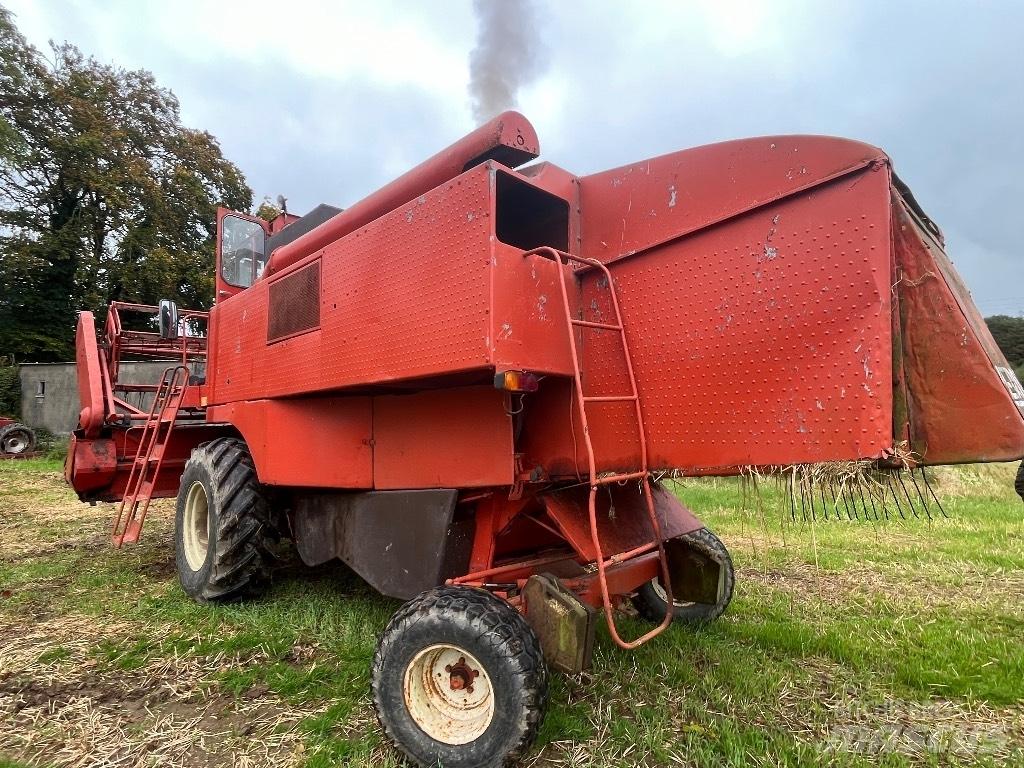 Lavarda M132 Sklízecí mlátičky