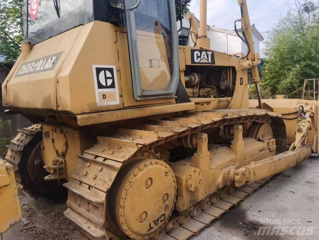 CAT D 7 G Pásové dozery