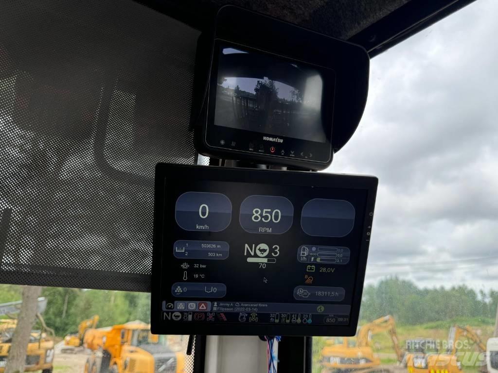 Komatsu 895 Vyvážecí traktory