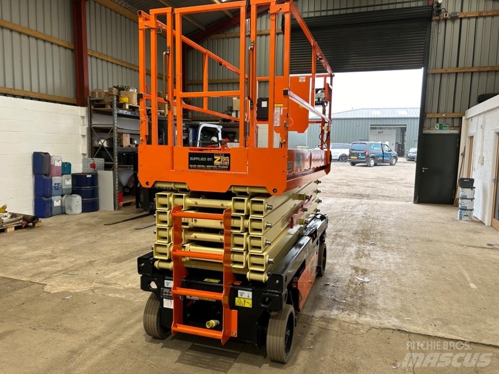 JLG 4045R Nůžková zvedací plošina