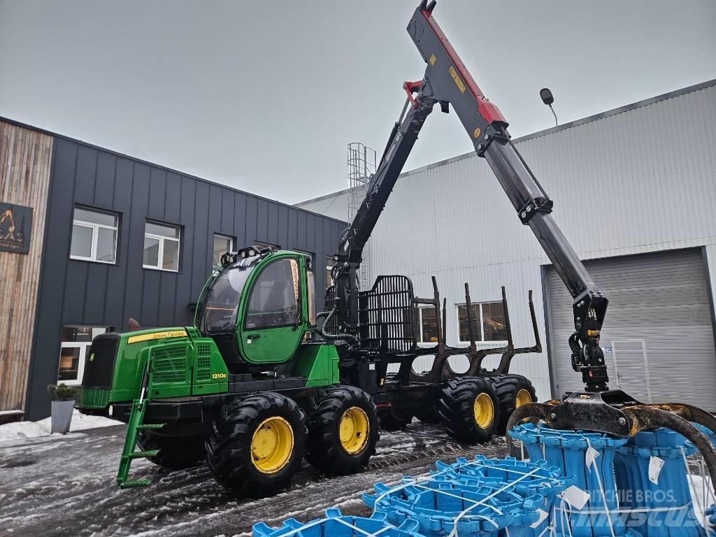 John Deere 1210 E Vyvážecí traktory