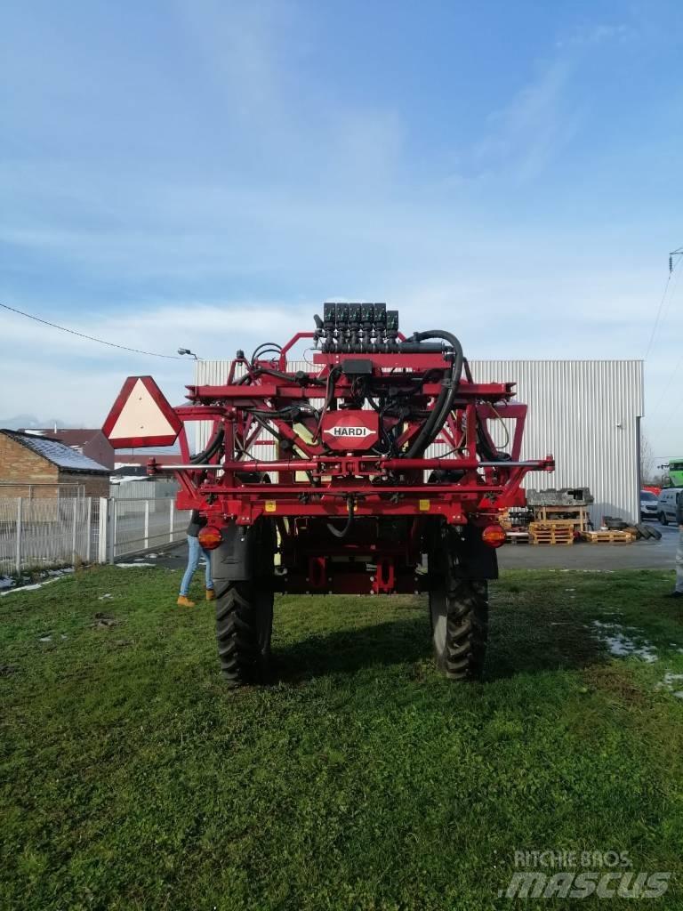 Hardi Navigator 3000 Tažené postřikovače