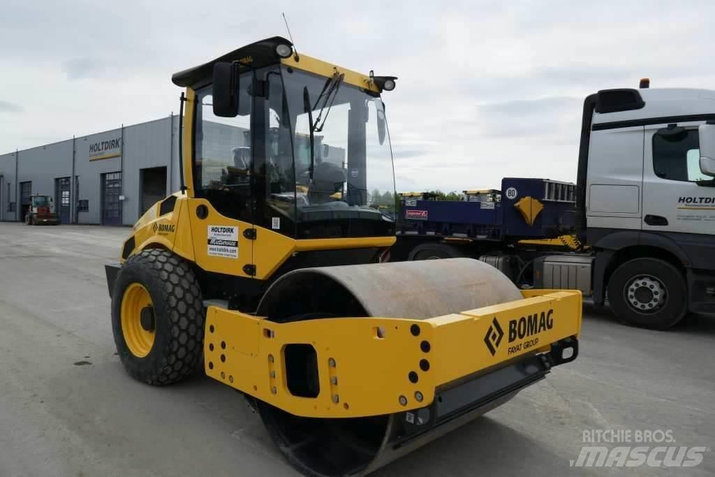 Bomag BW 177 D-5 Půdní kompaktory