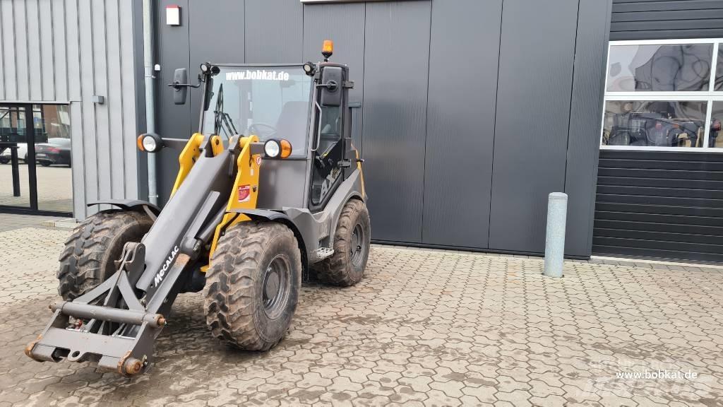 Mecalac AX 850 Kolové nakladače