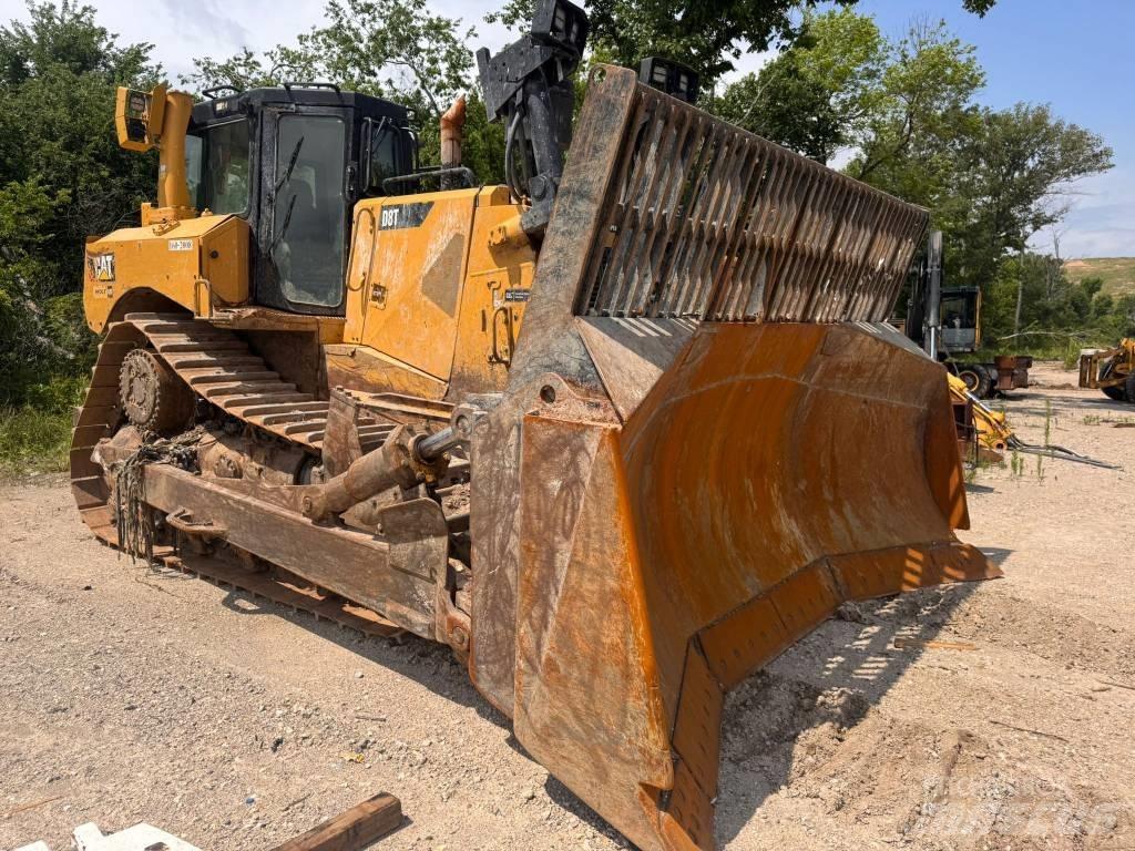 CAT D 8 T Pásové dozery