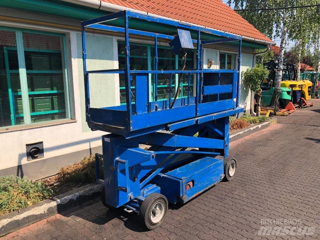 UpRight SL20   V-3296 Vertikální sloupové výtahy
