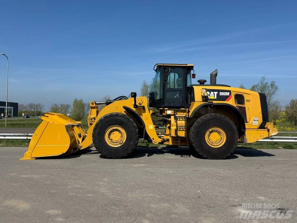 CAT 980M Kolové nakladače