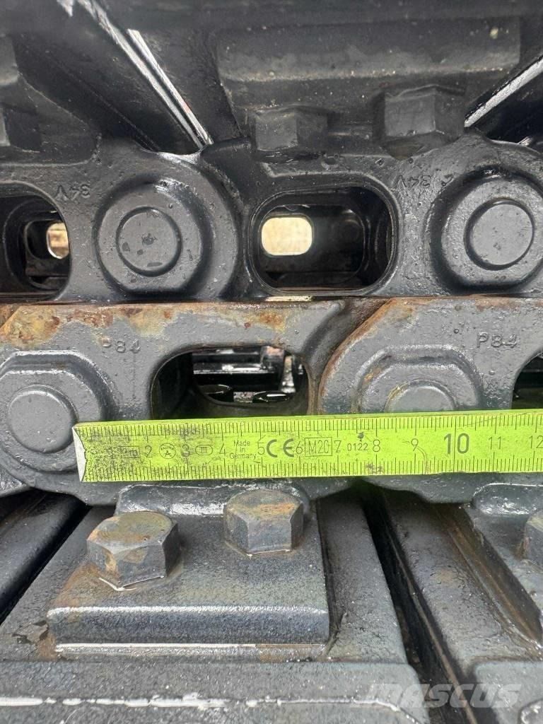 Komatsu PC 35 MR-2 Pásy, řetězy a podvozek