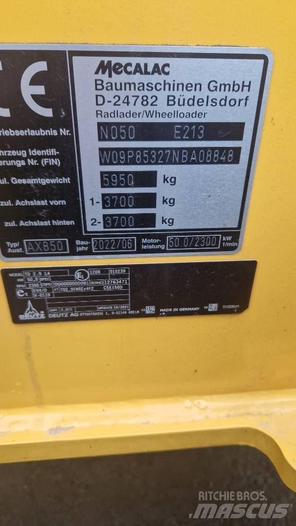 Mecalac AX 850 Kolové nakladače