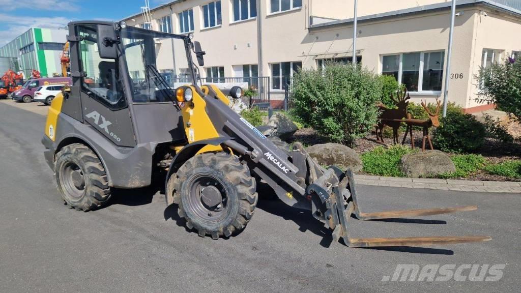 Mecalac AX 850 Kolové nakladače