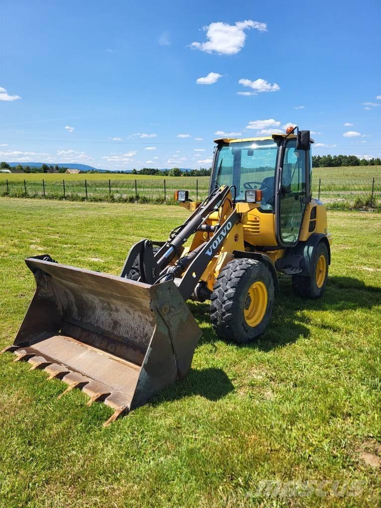 Volvo L 25 F Kolové nakladače