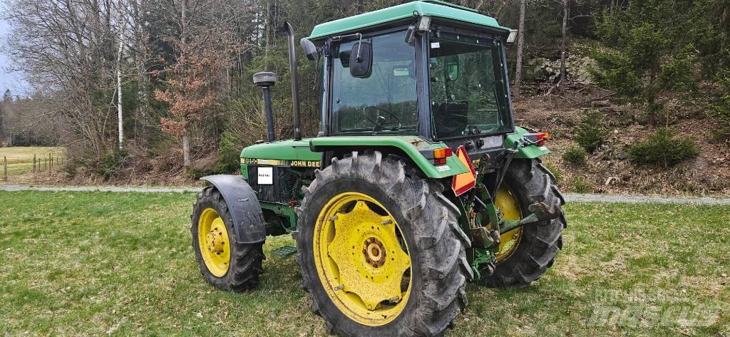John Deere 2650 Traktory