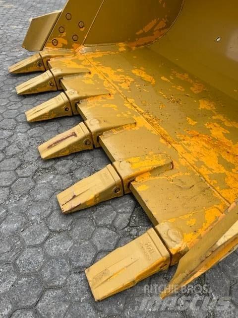 CAT 374 lre Bucket Lopaty