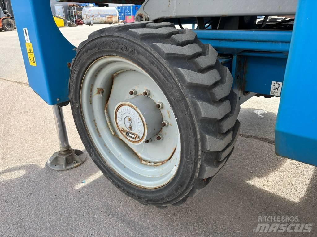 Genie GS 4390 RT Nůžková zvedací plošina