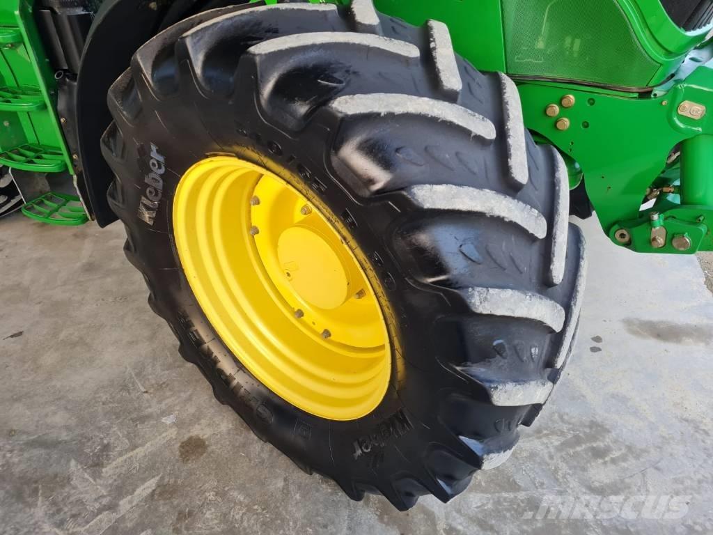 John Deere 6190 R Traktory