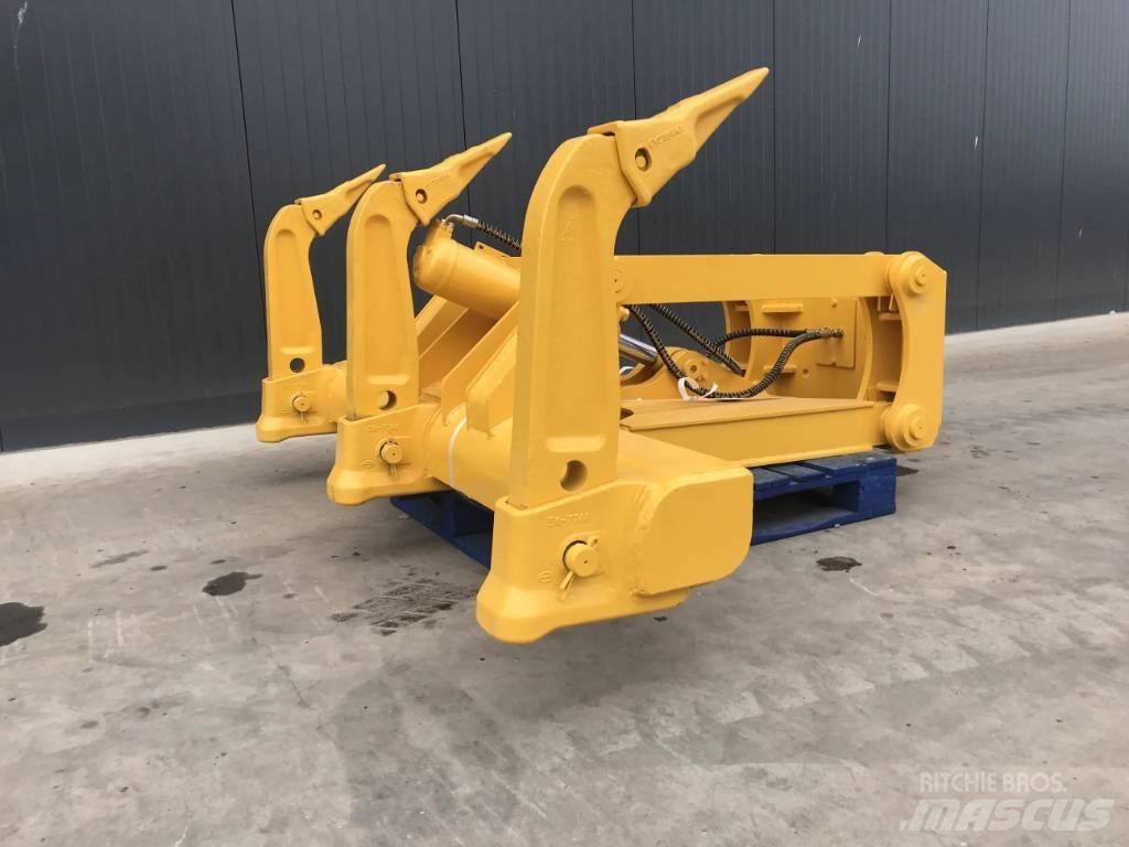 Komatsu D71 Půdní rozrušovače