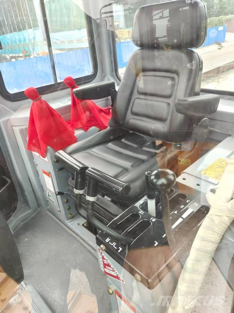 CAT D6G Pásové dozery